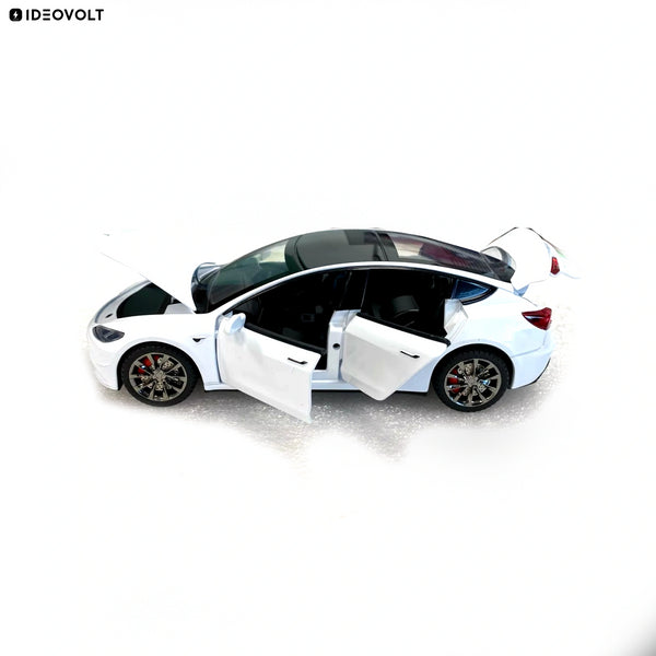 TESLA Model 3 (2024) Echelle réduite 1:32